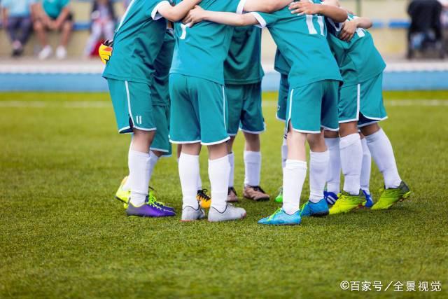 法网-神剧情！萨巴伦卡连丢10局+决胜盘吞蛋无缘四强